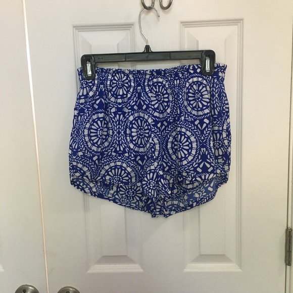 Show me your mumu blue and white two piece - Picture 3 of 4